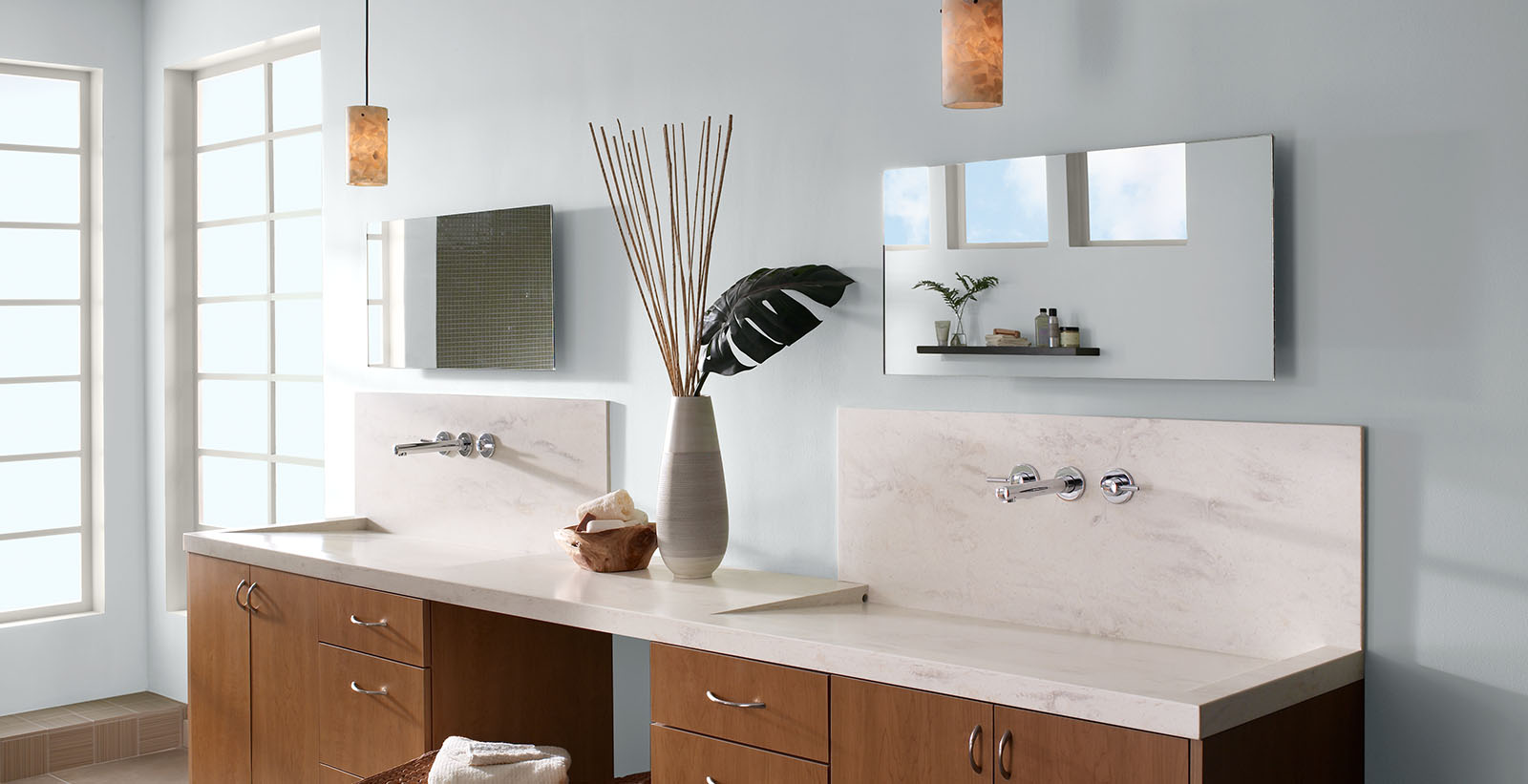 salle de bain bleu moderne gaie et conviviale
